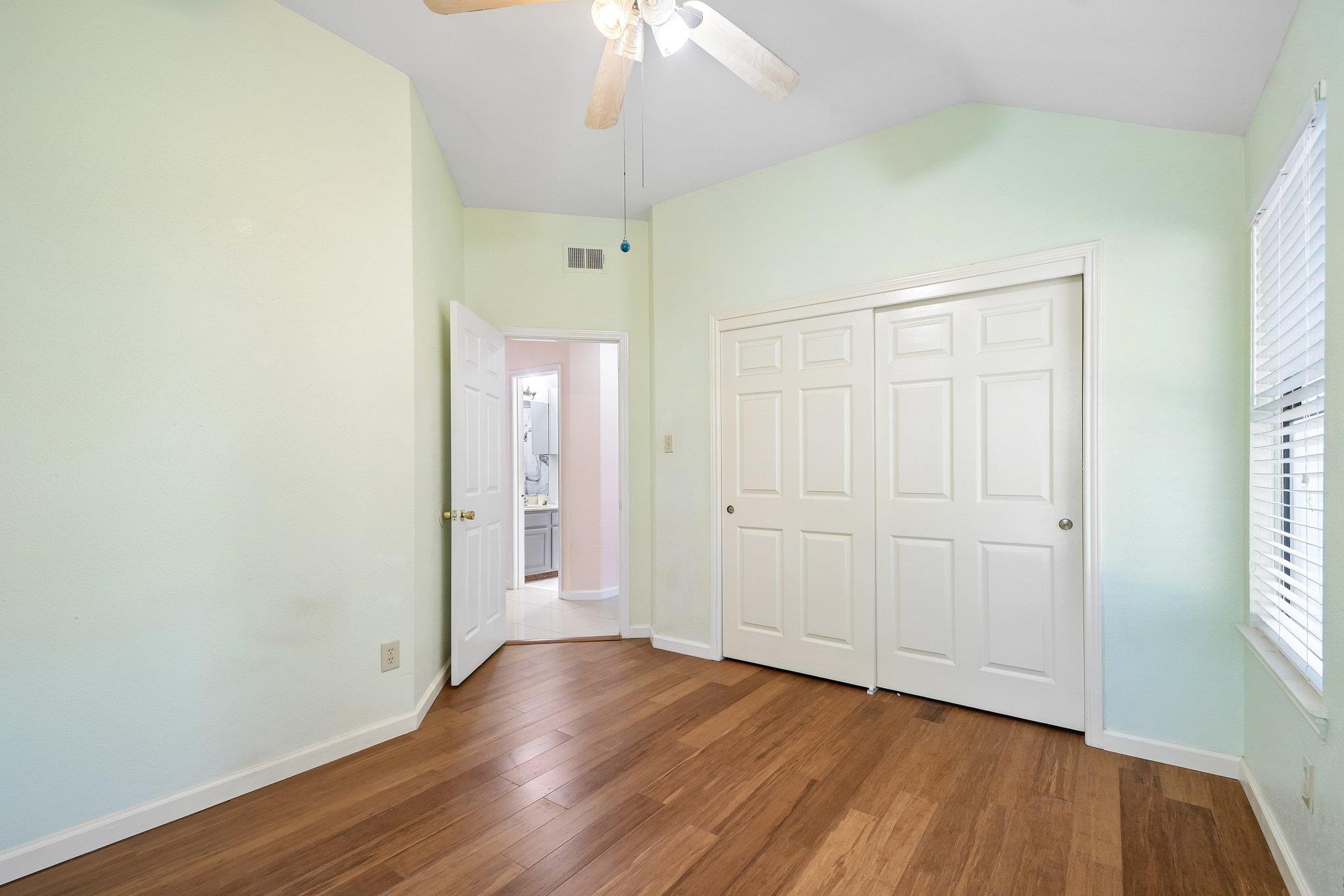1801 Twisted Oak DR