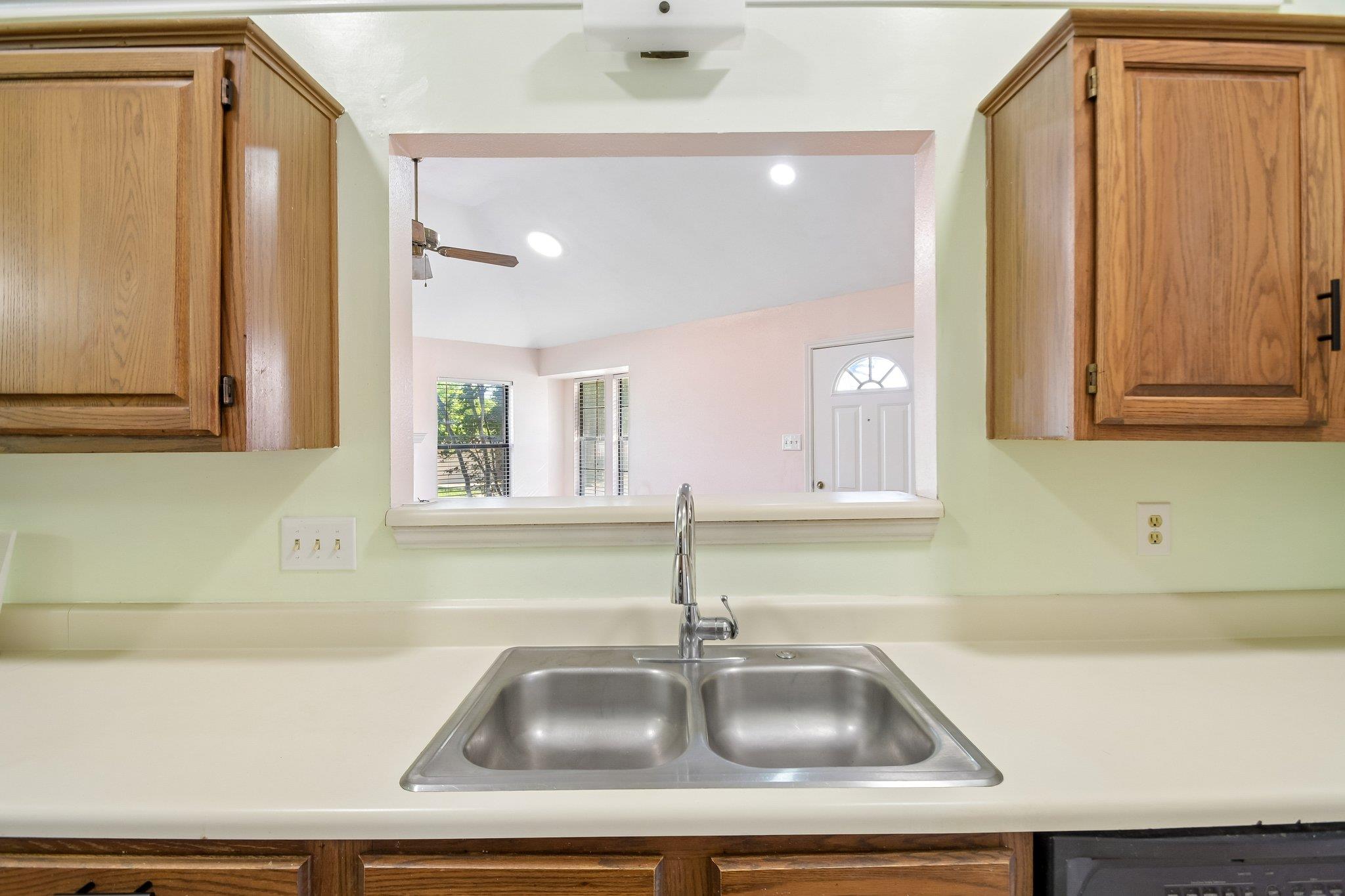 1801 Twisted Oak DR