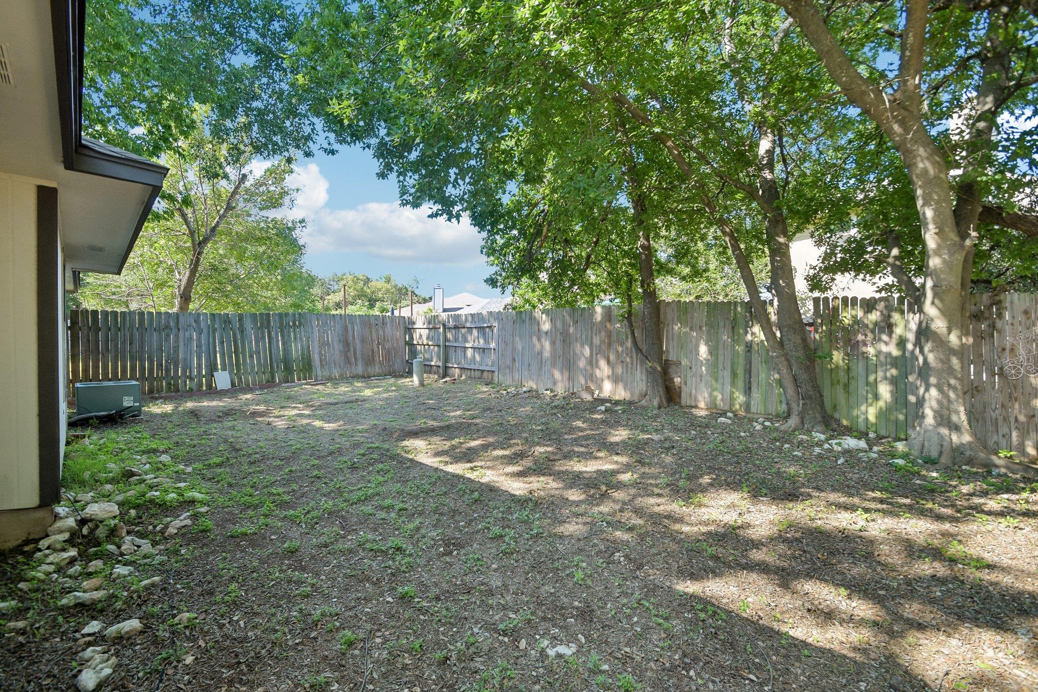 1801 Twisted Oak DR
