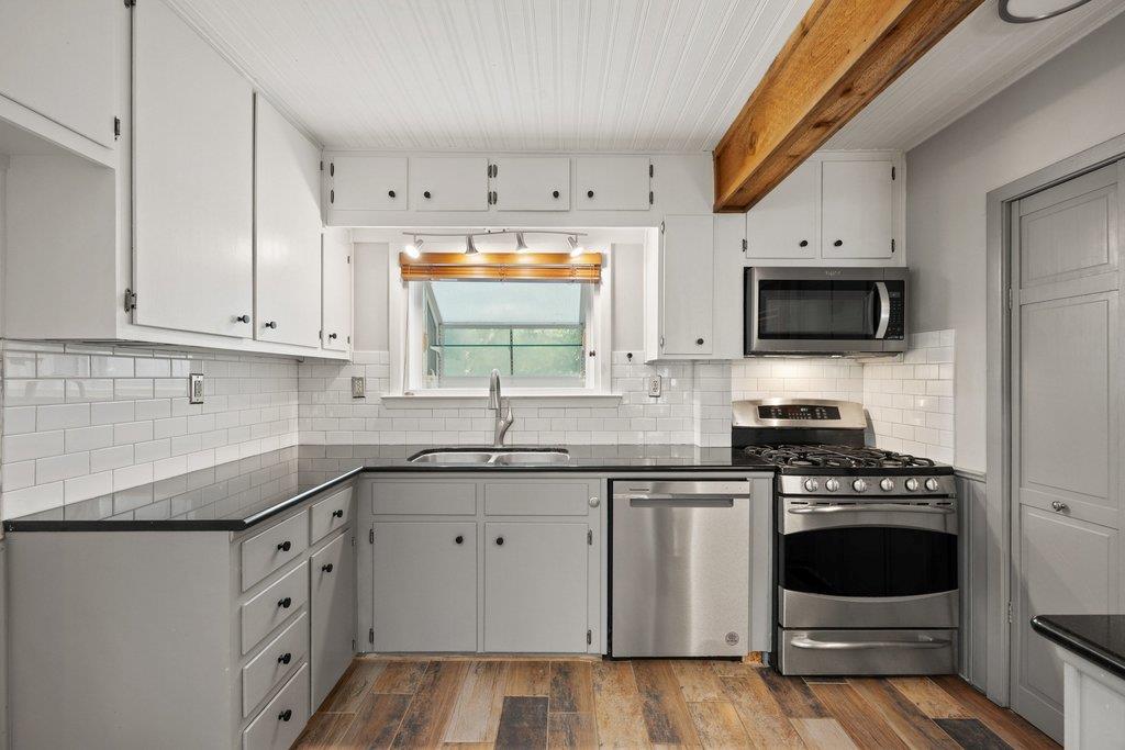 131 Belle DR