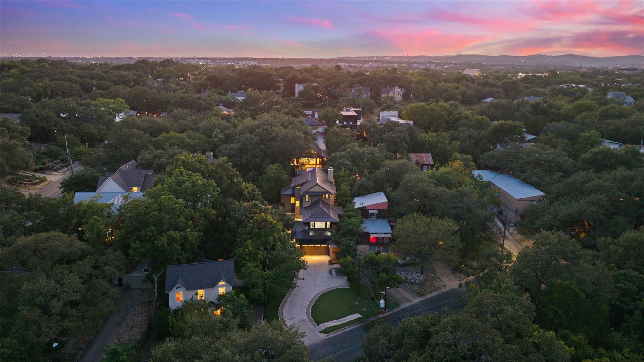 1704 East Side DR