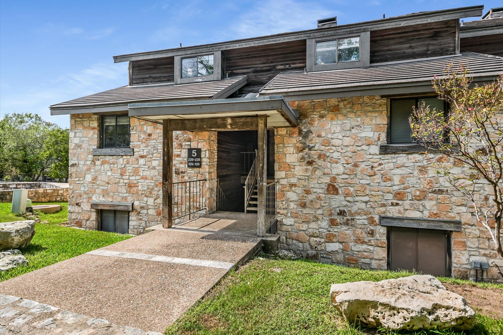 8200 Neely DR # 229