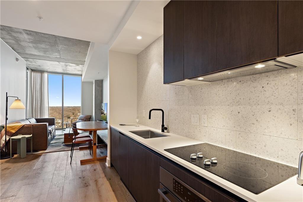48 East Ave # 1506