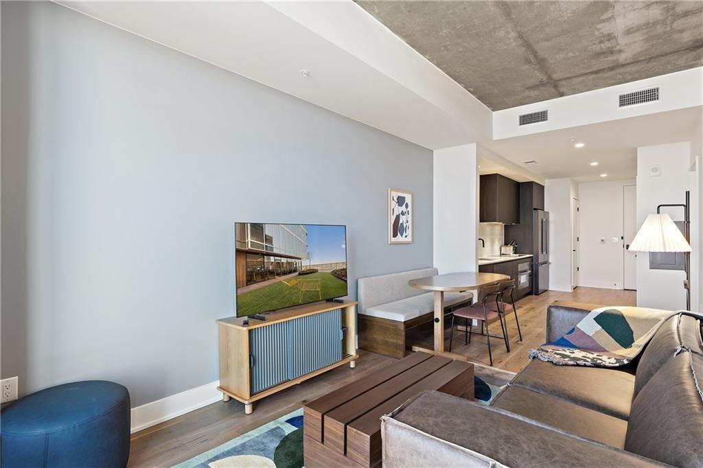 48 East Ave # 1506