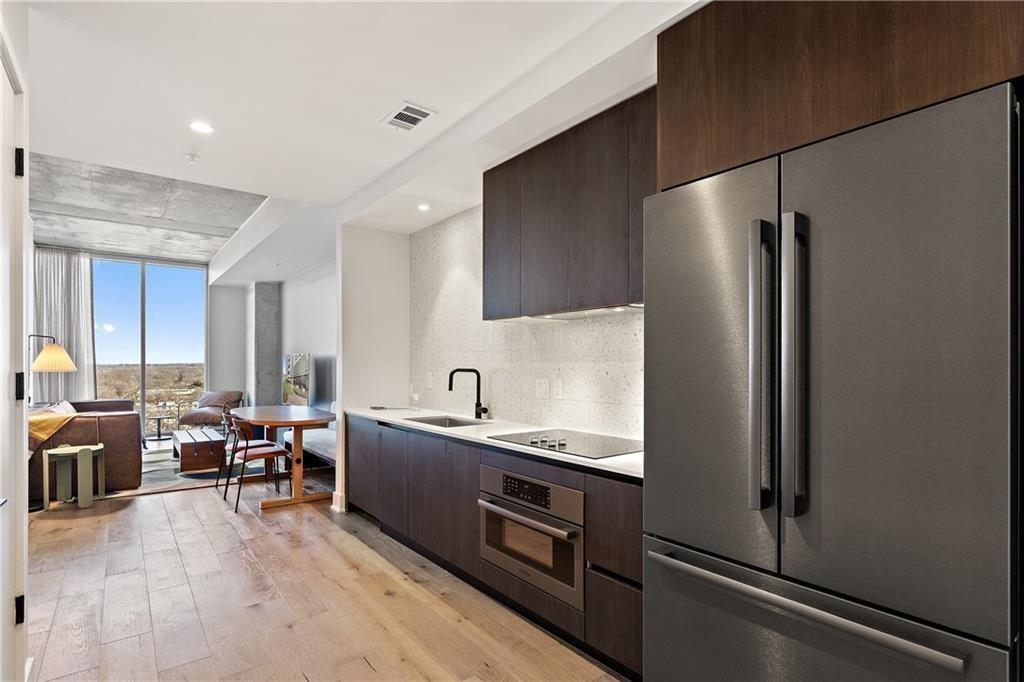 48 East Ave # 1506