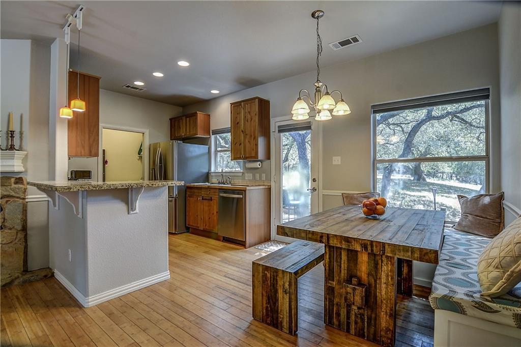 17106 Oak Cliff CIR