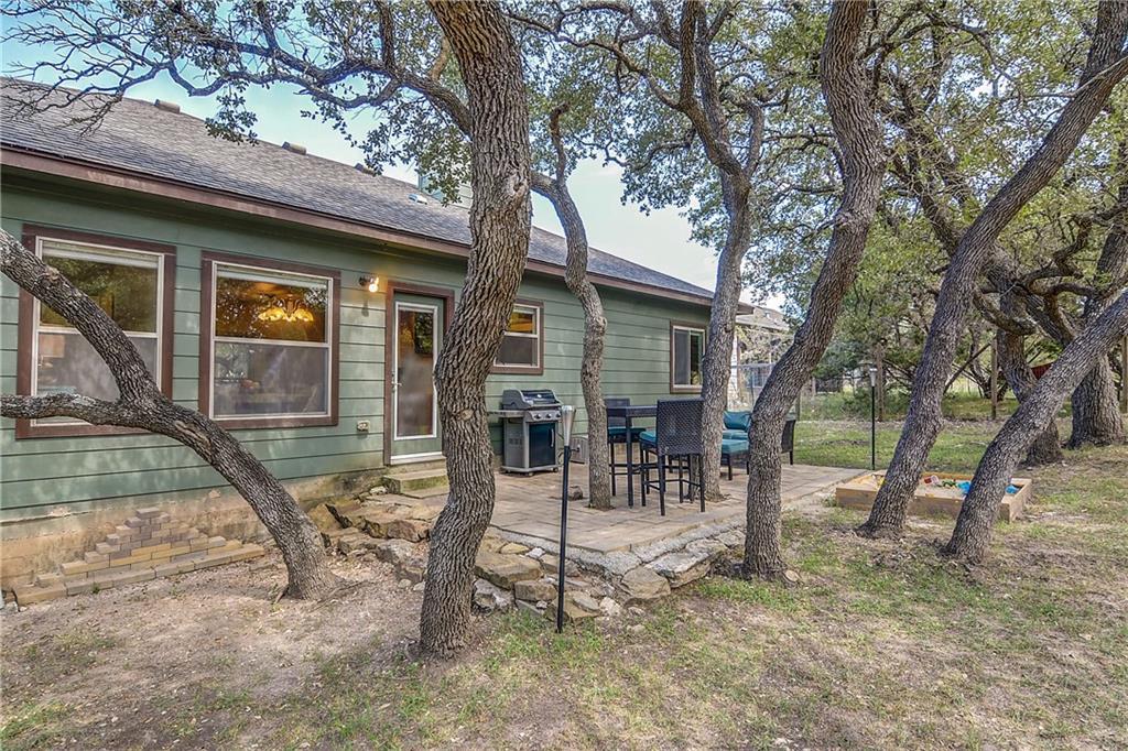 17106 Oak Cliff CIR