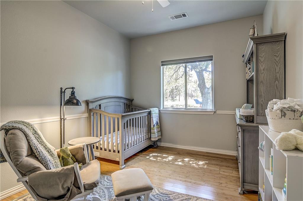 17106 Oak Cliff CIR