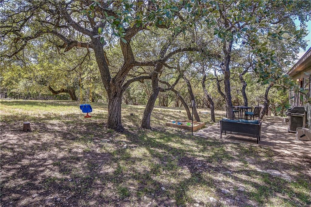 17106 Oak Cliff CIR