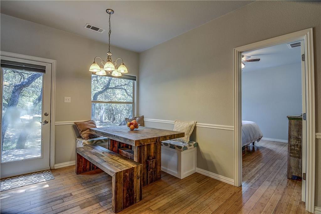 17106 Oak Cliff CIR