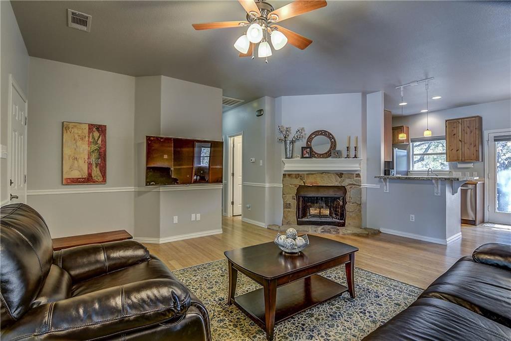 17106 Oak Cliff CIR