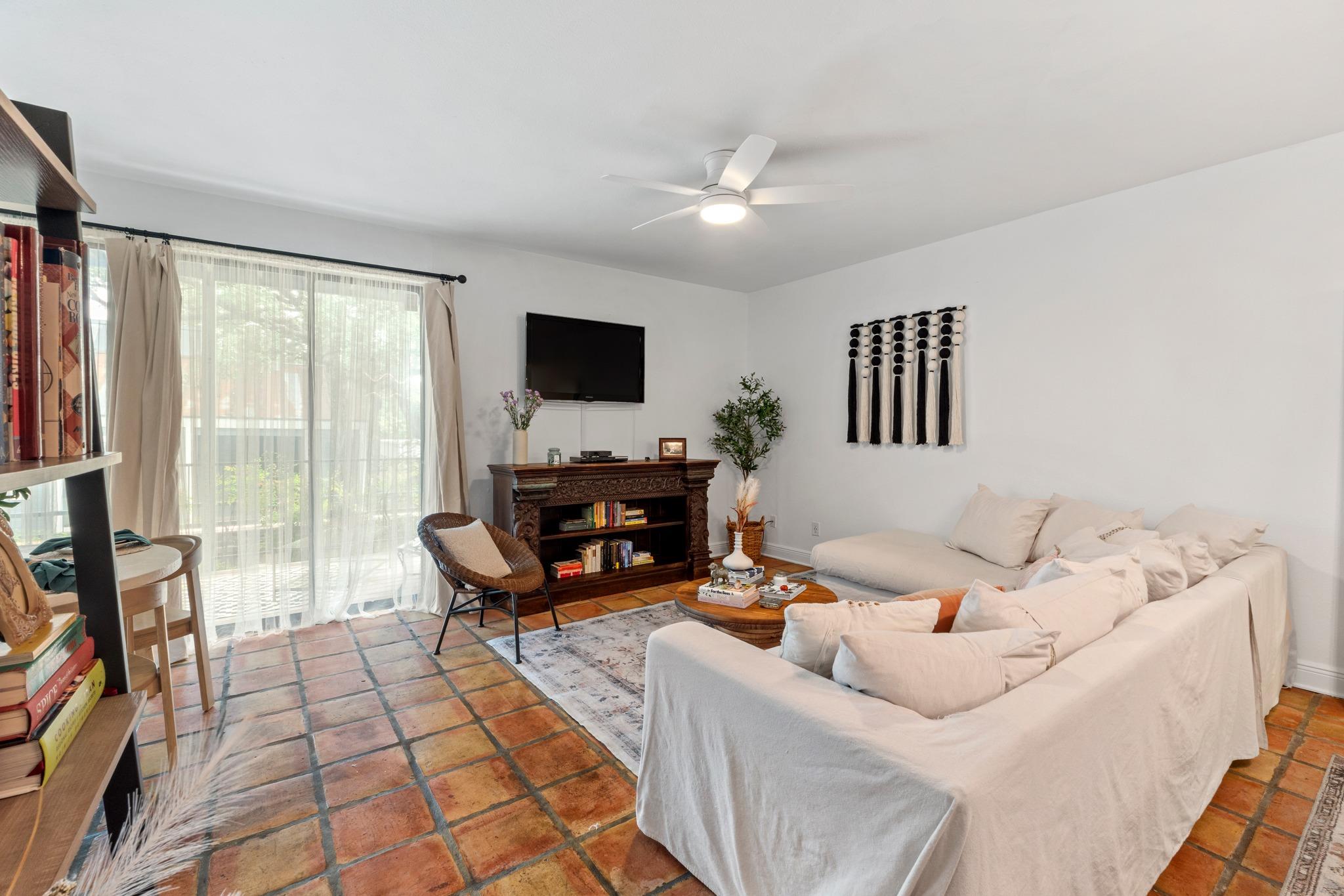 606 W Lynn ST # 13
