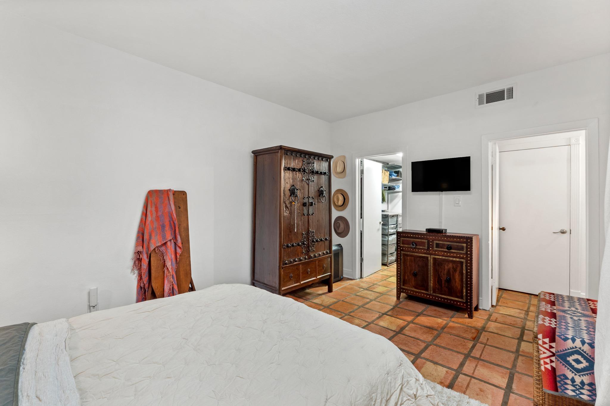 606 W Lynn ST # 13