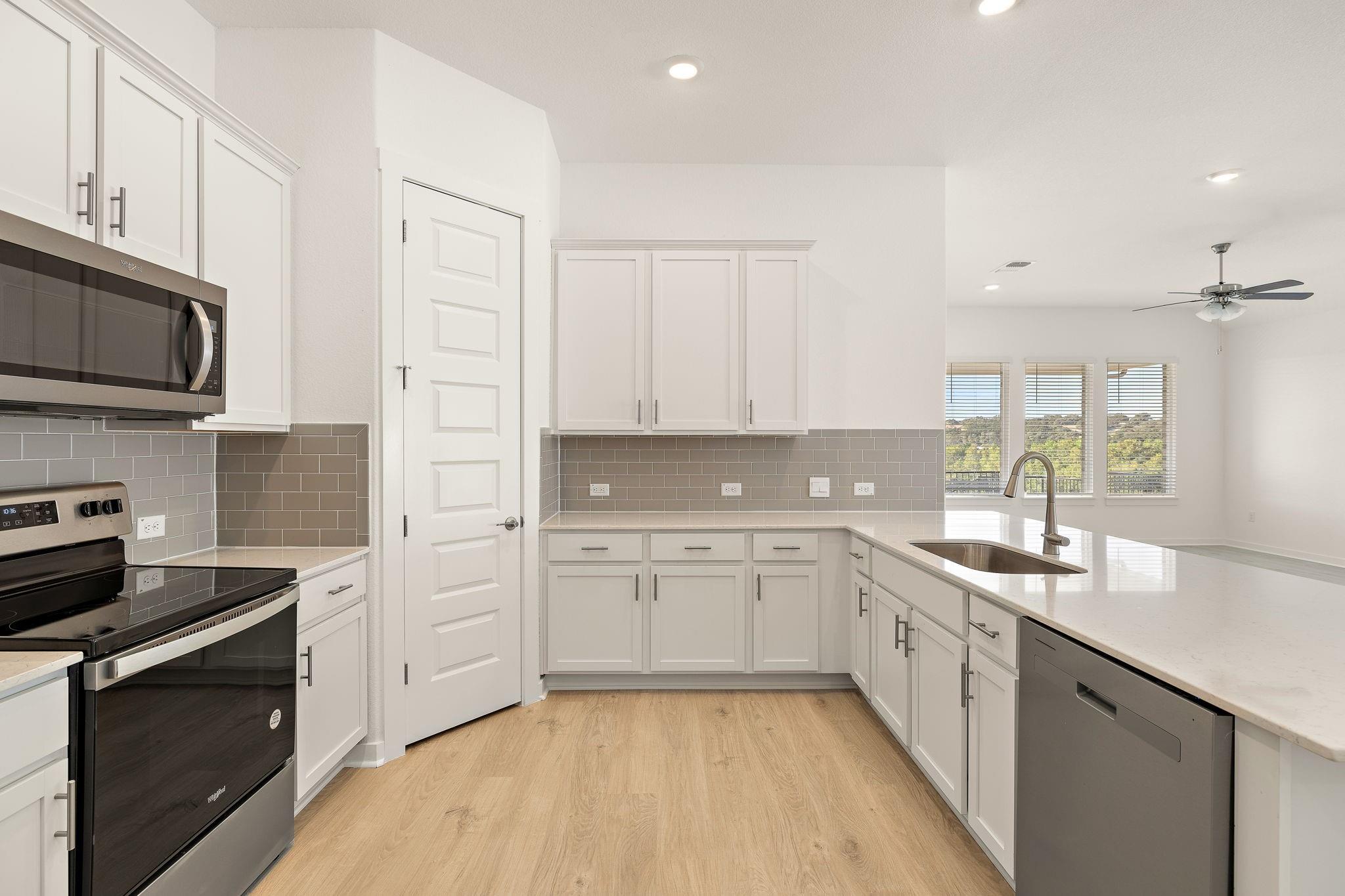 212 Mystic Canyon LN