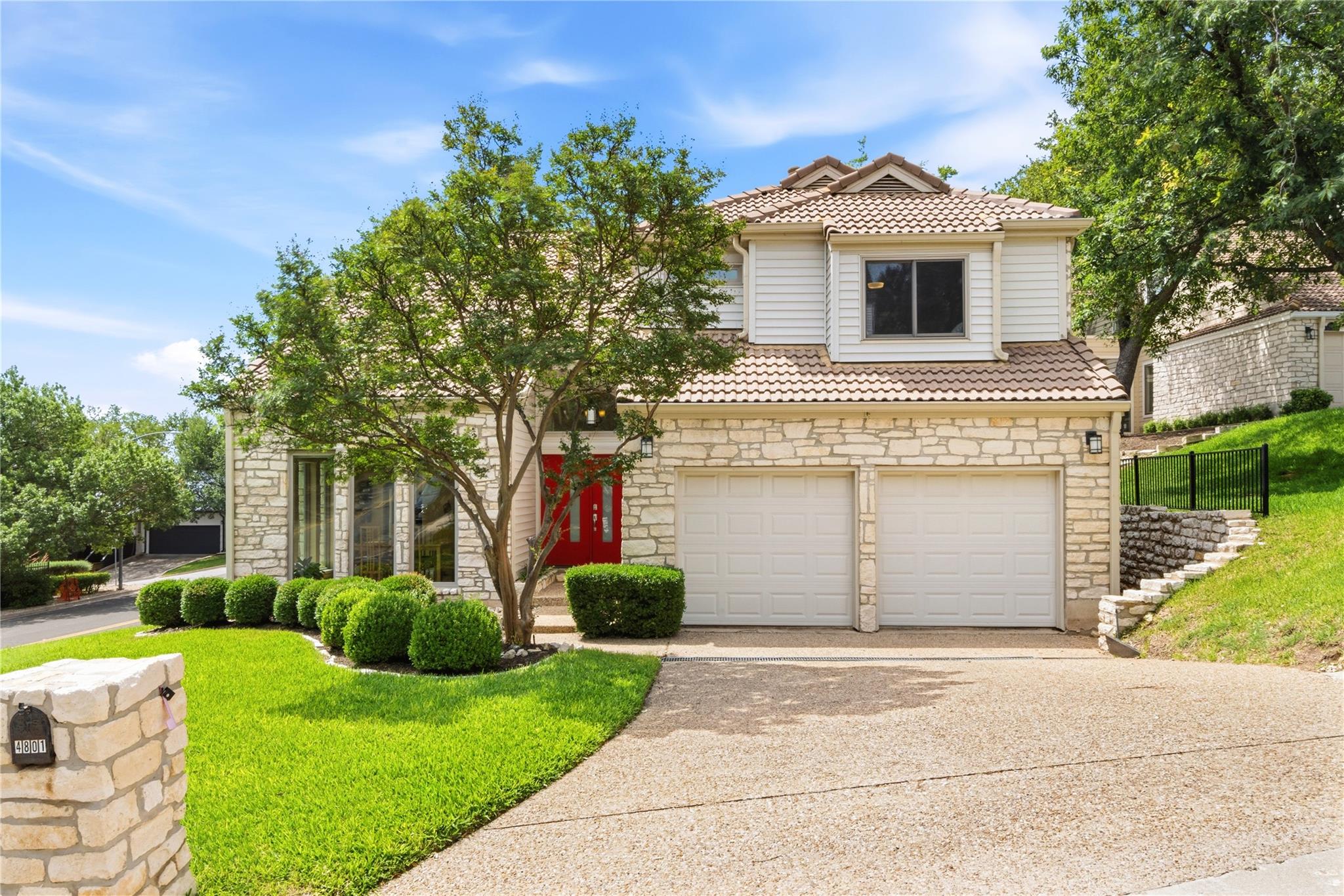 4801 Fern HOLW