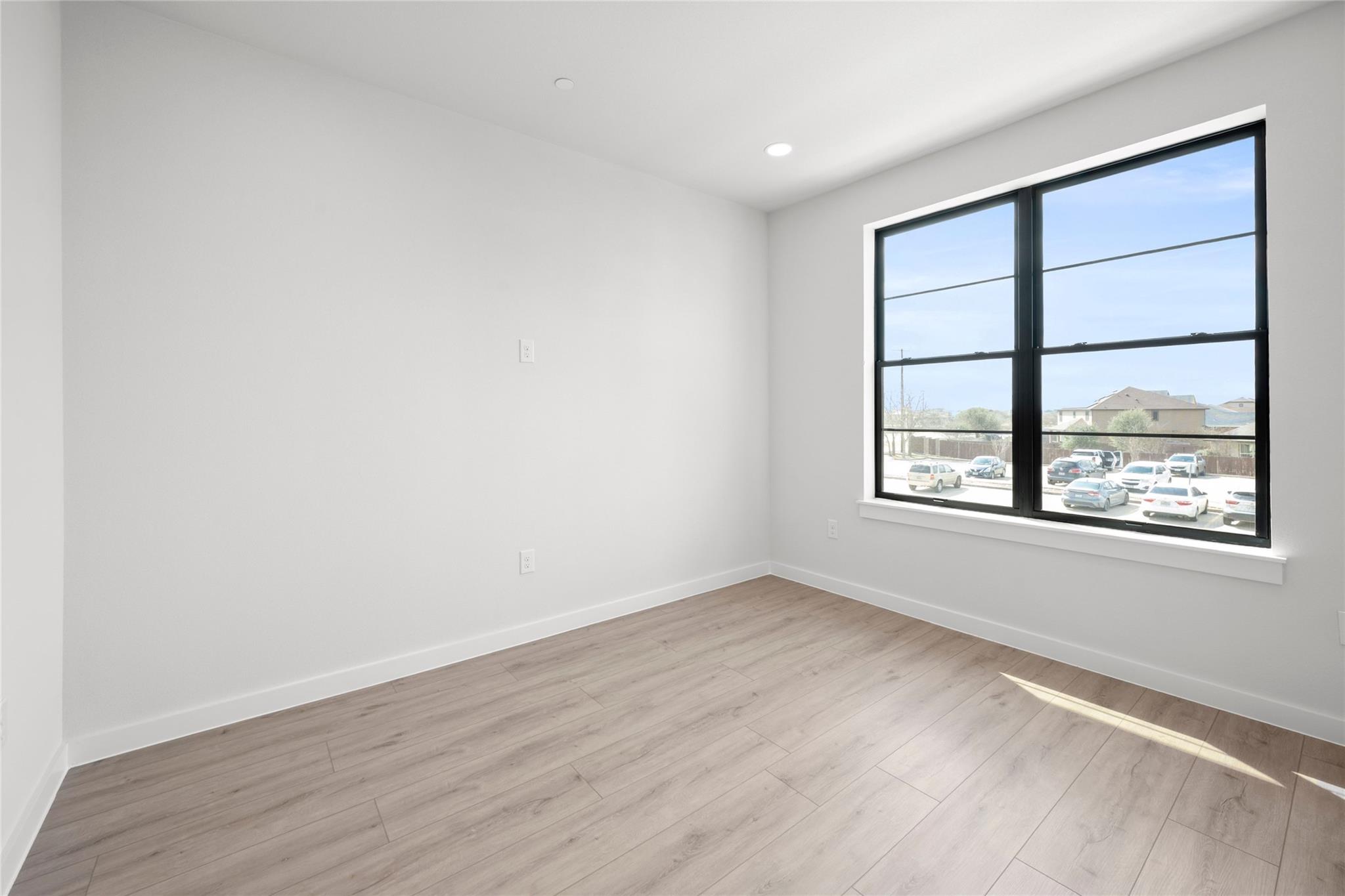 634 Central PKWY # 1211