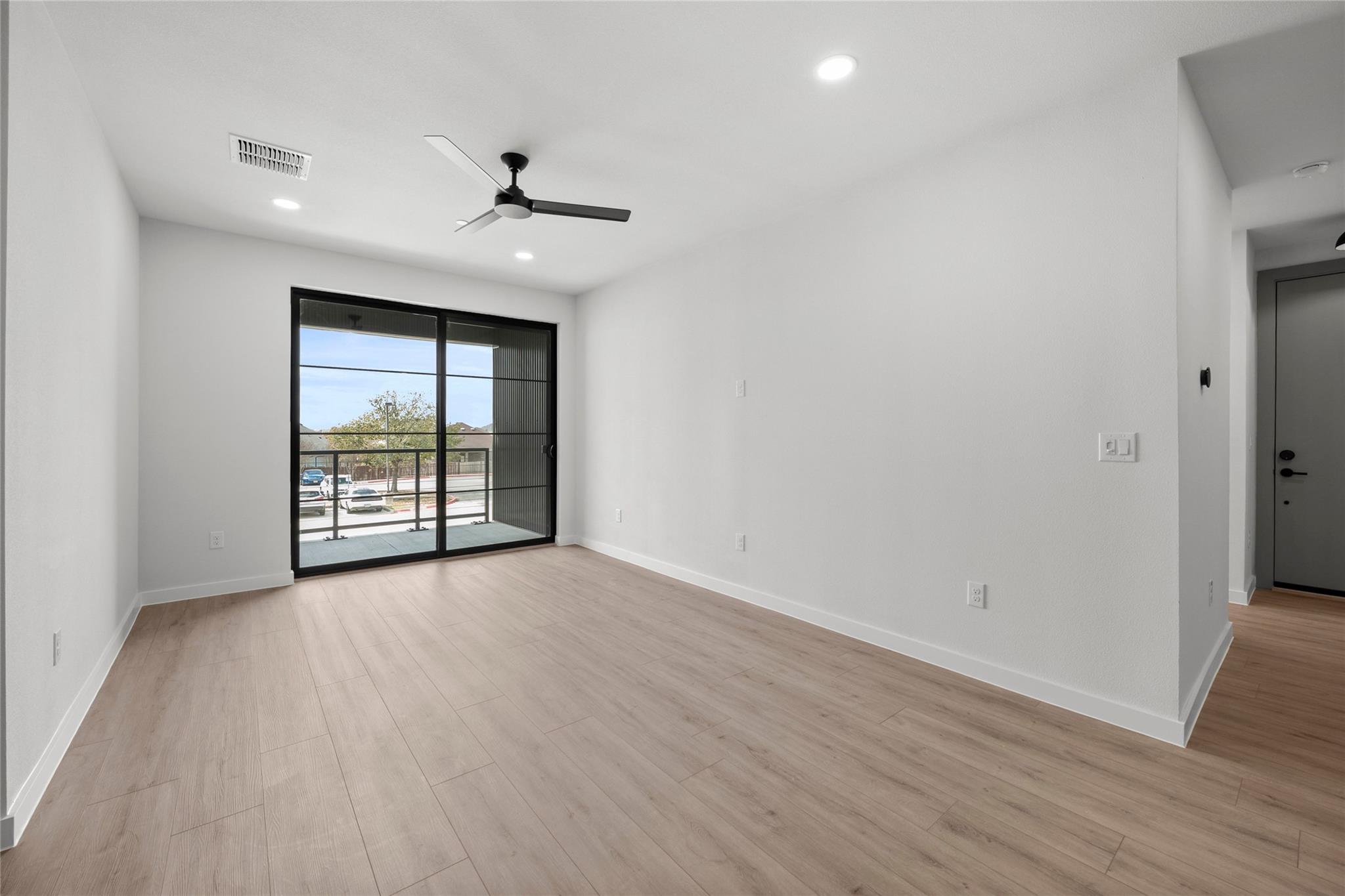 634 Central PKWY # 1211