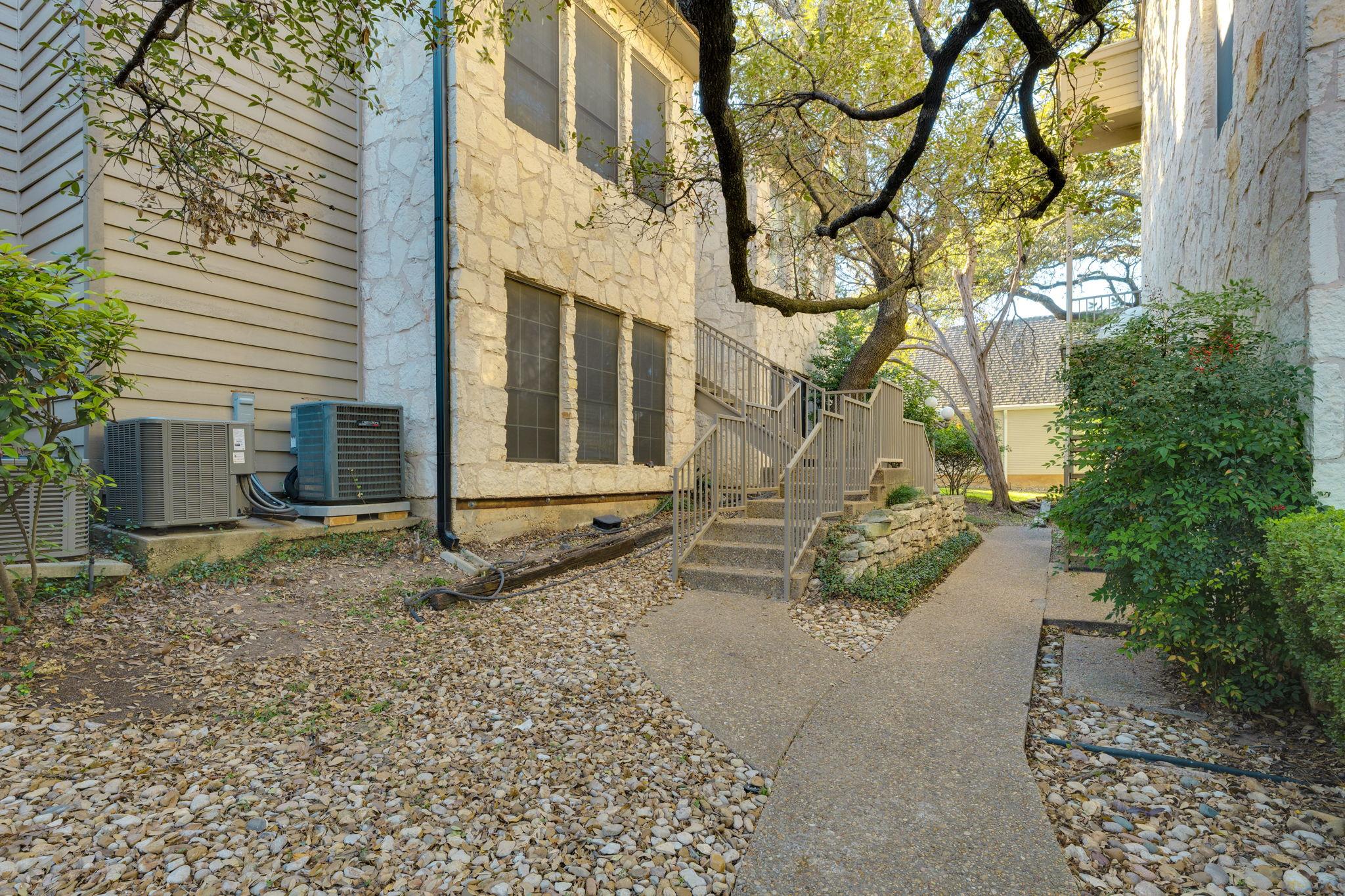3809 Spicewood Springs RD # 150