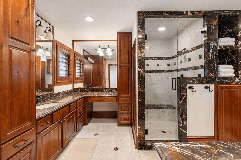 512 Harbor DR # 7