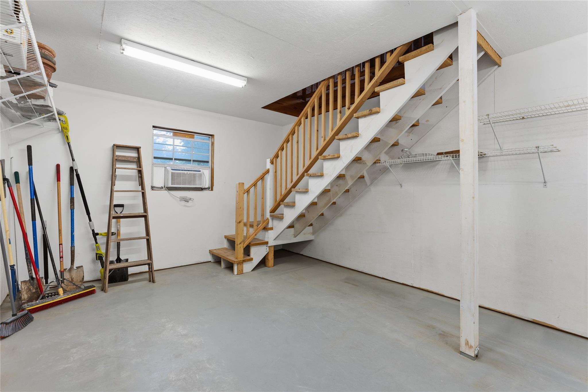 310 WIMBERLEY SQ