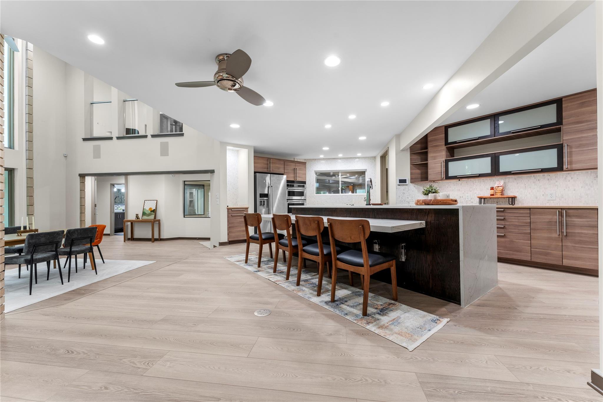 3001 White Oak DR
