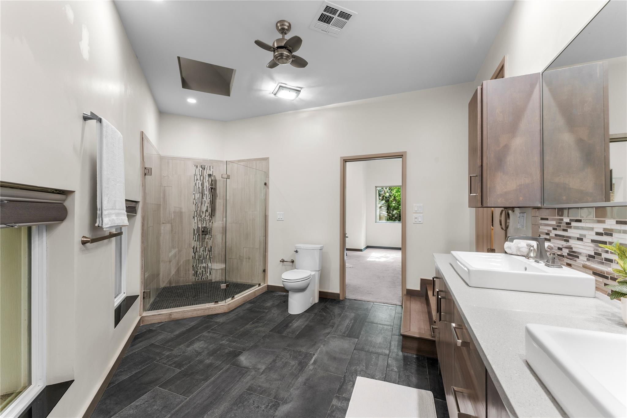 3001 White Oak DR