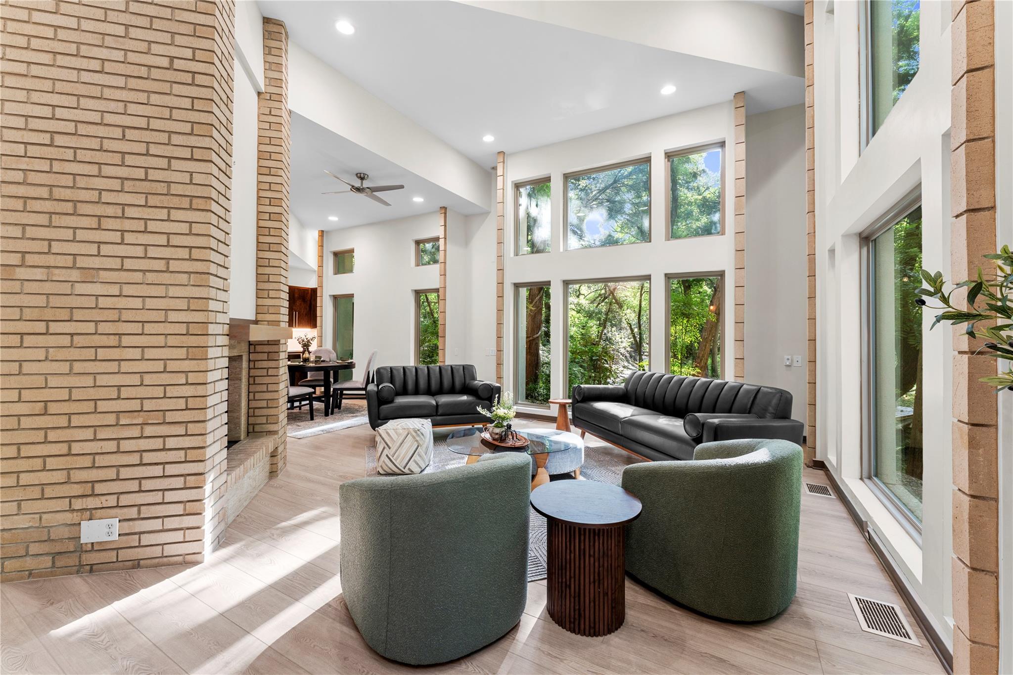 3001 White Oak DR