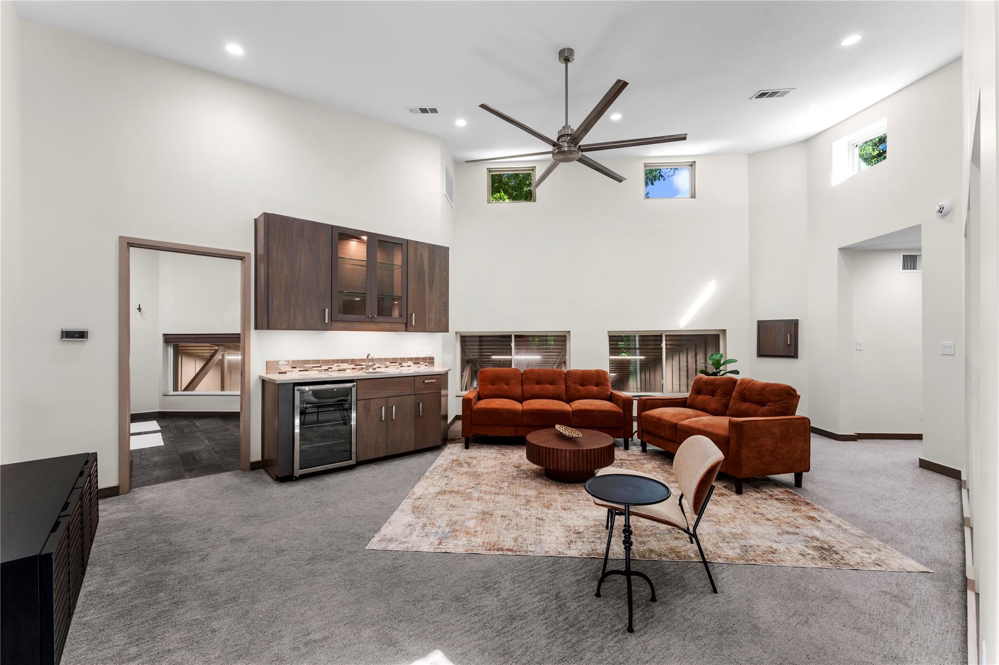 3001 White Oak DR