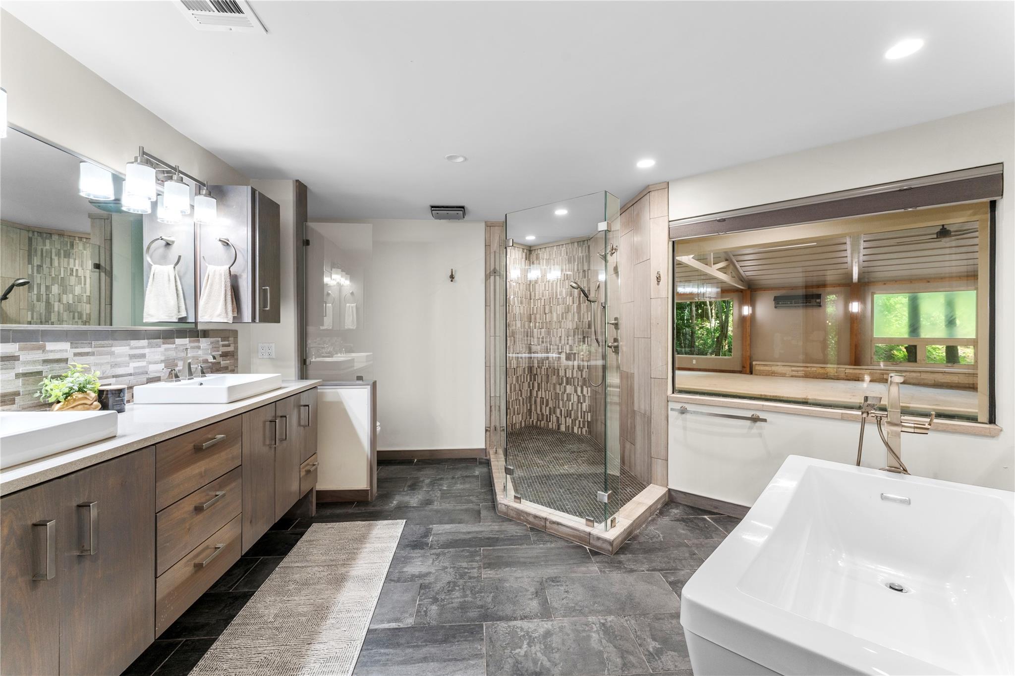 3001 White Oak DR