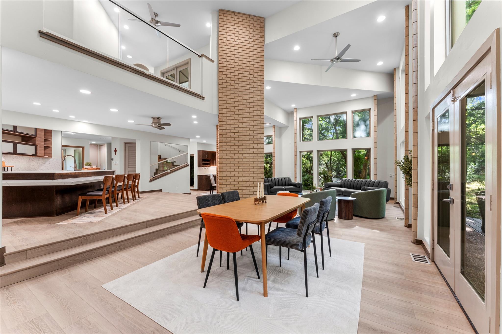 3001 White Oak DR