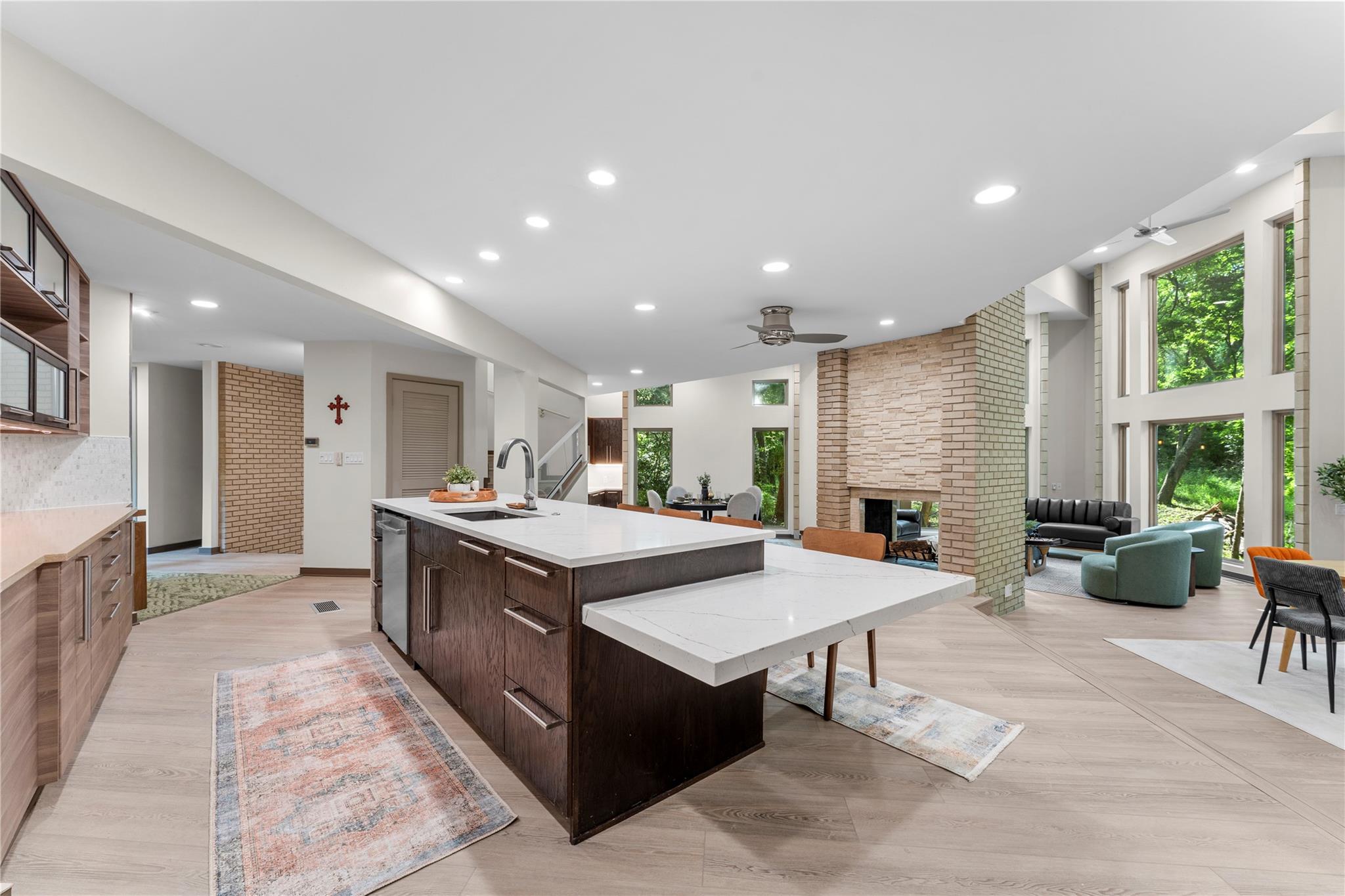 3001 White Oak DR