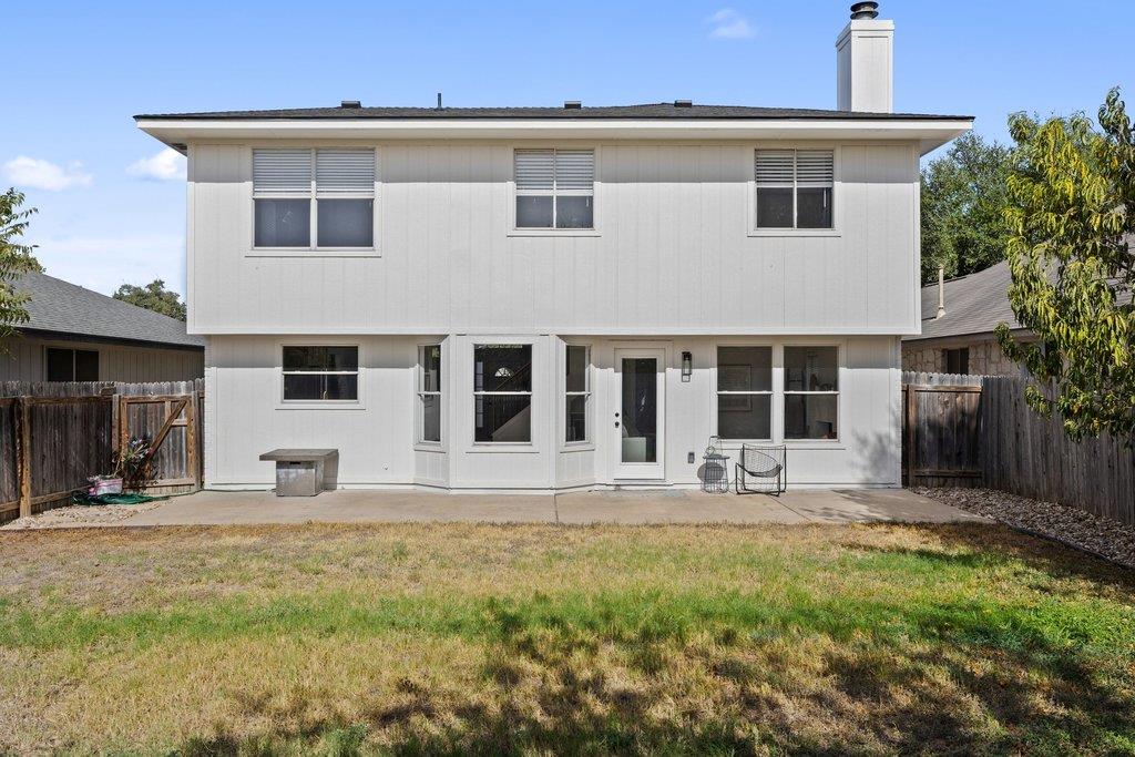 2415 Claudia DR