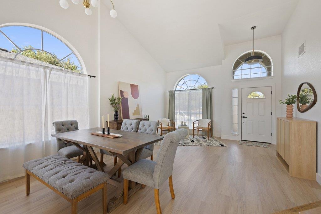 2415 Claudia DR