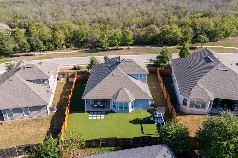 7204 Lombard LN