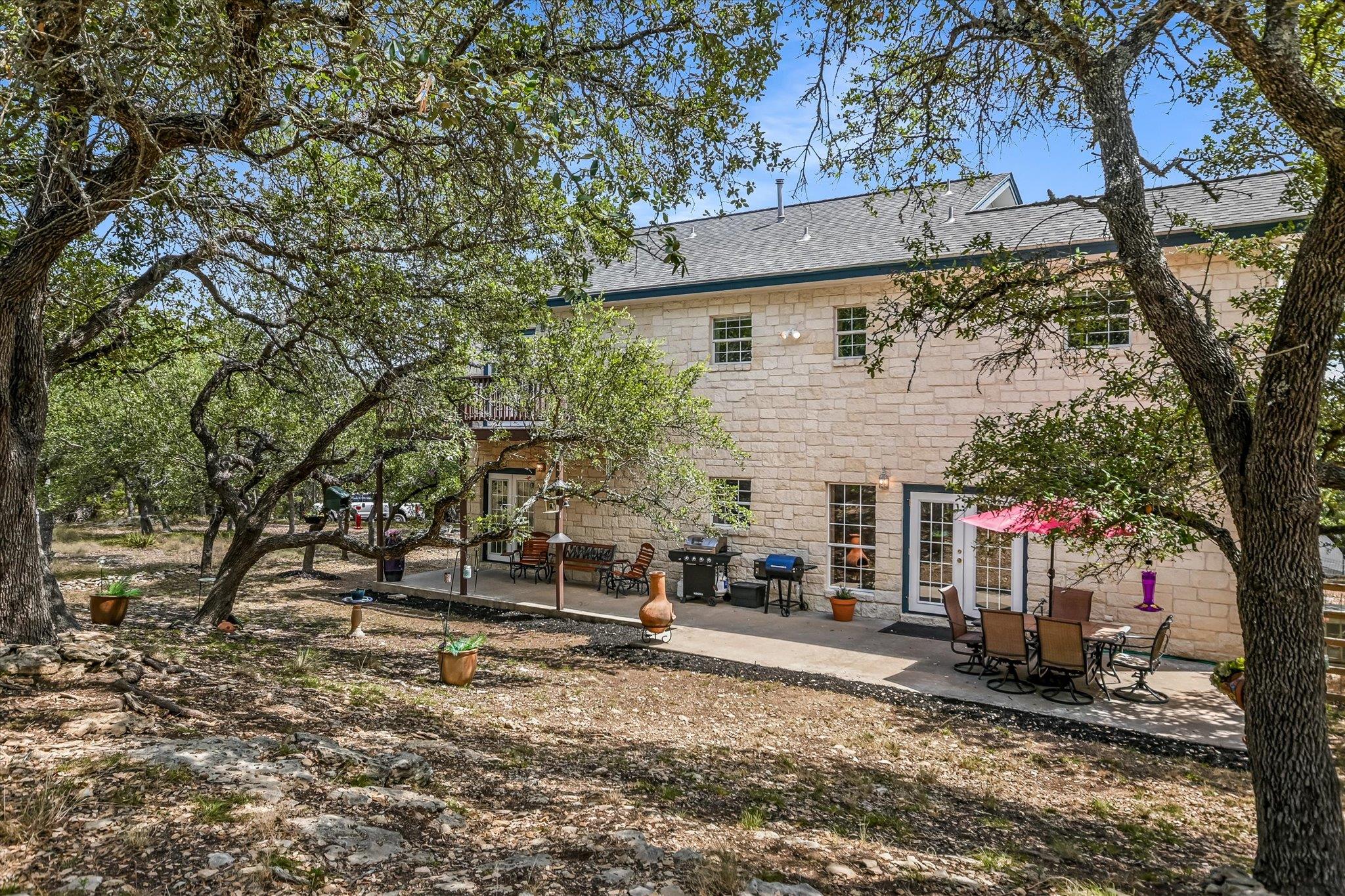 401 N RAINBOW RANCH RD