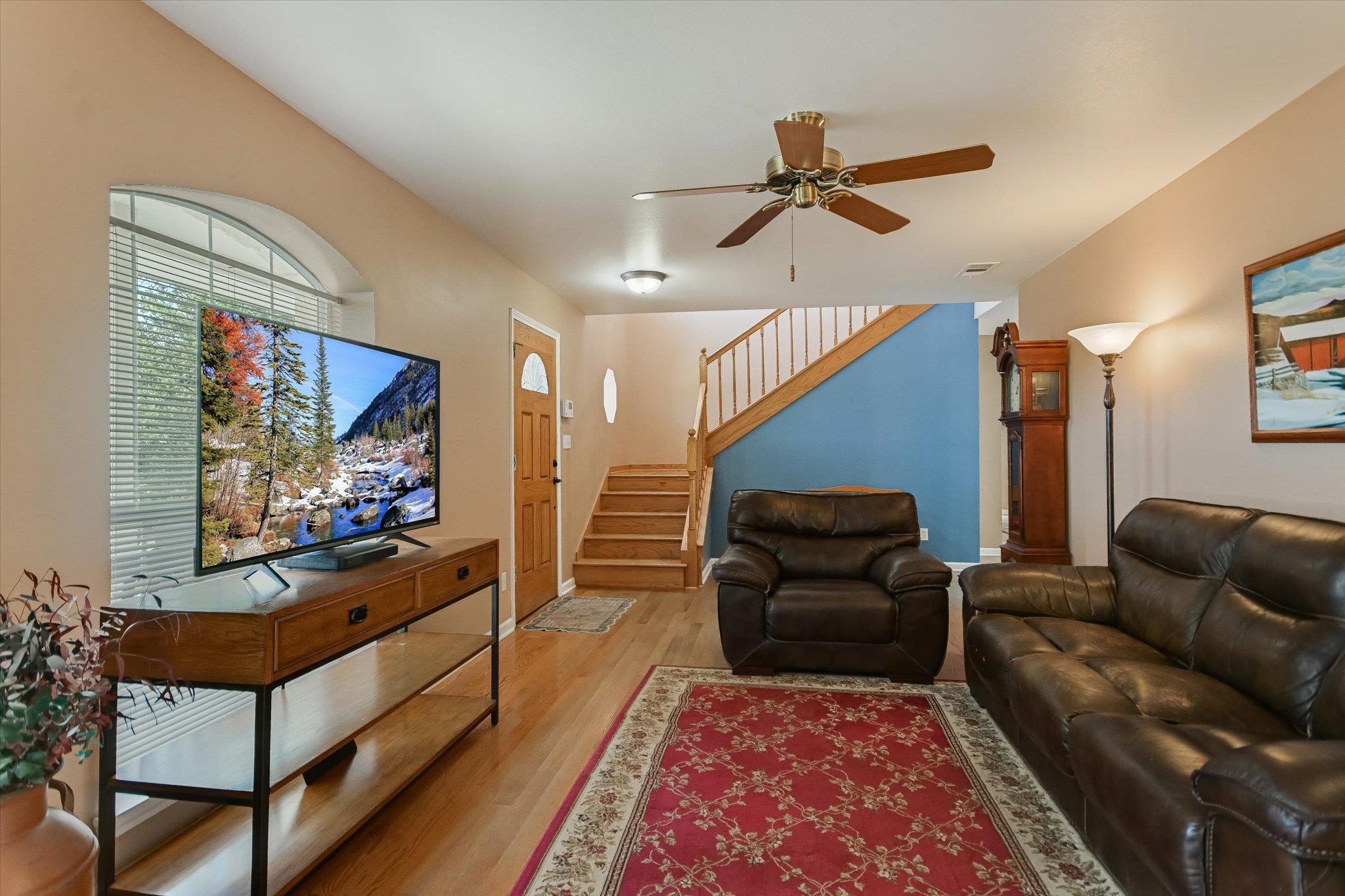 401 N RAINBOW RANCH RD