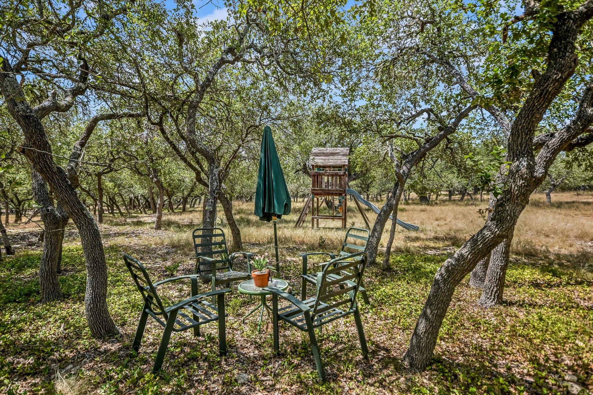 401 N RAINBOW RANCH RD