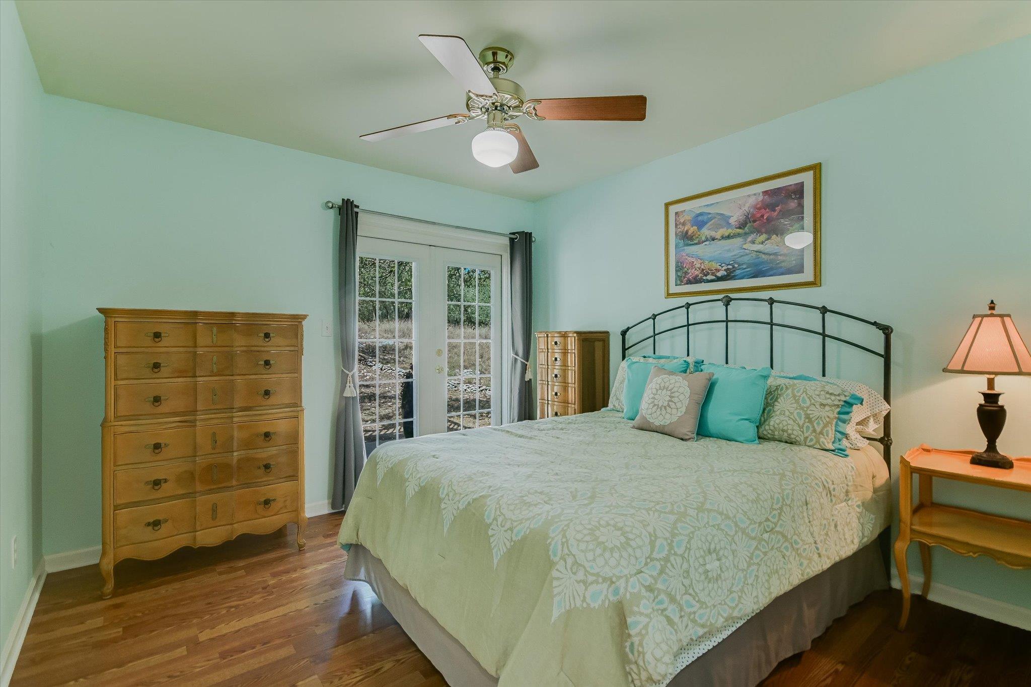 401 N RAINBOW RANCH RD