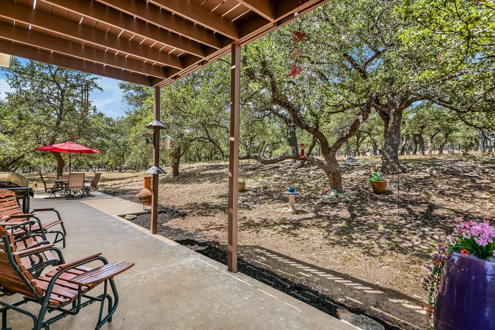 401 N RAINBOW RANCH RD