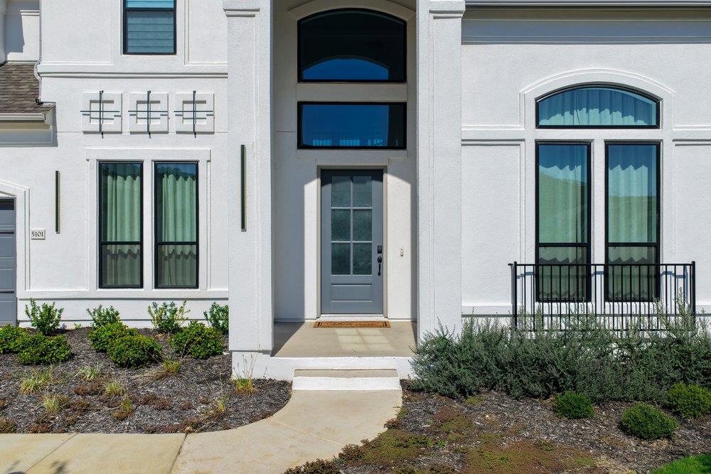 5101 Bergamo DR