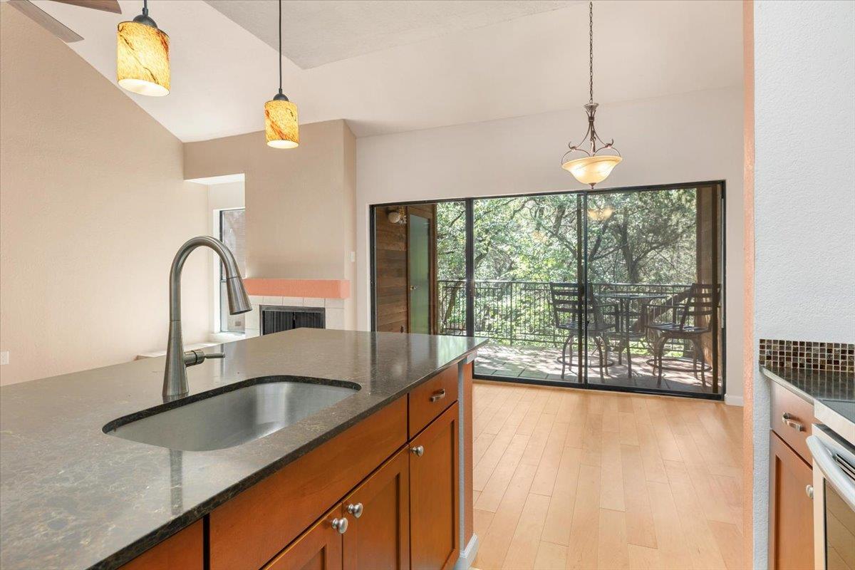 4711 Spicewood Springs RD # 222 Unit: 4-222