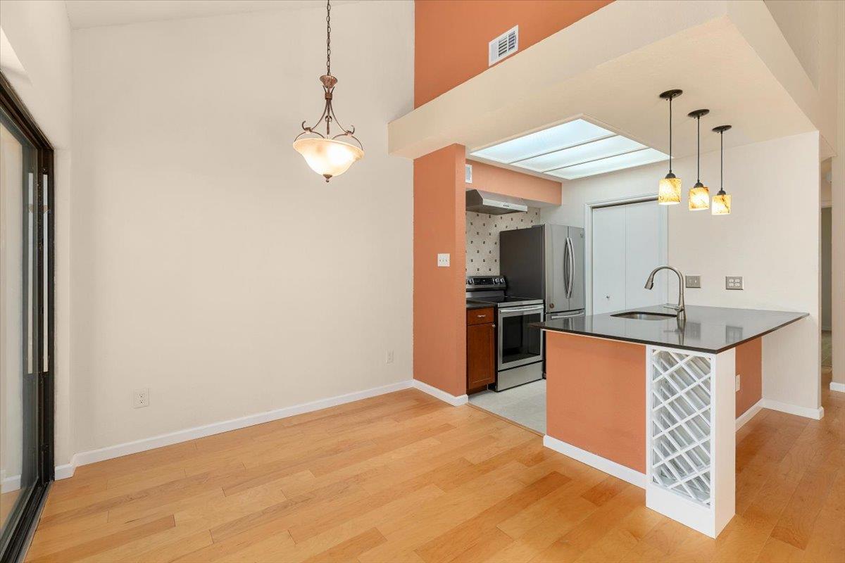 4711 Spicewood Springs RD # 222 Unit: 4-222