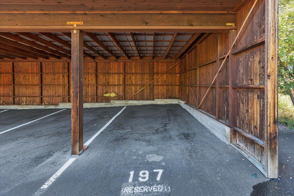 4711 Spicewood Springs RD # 222 Unit: 4-222