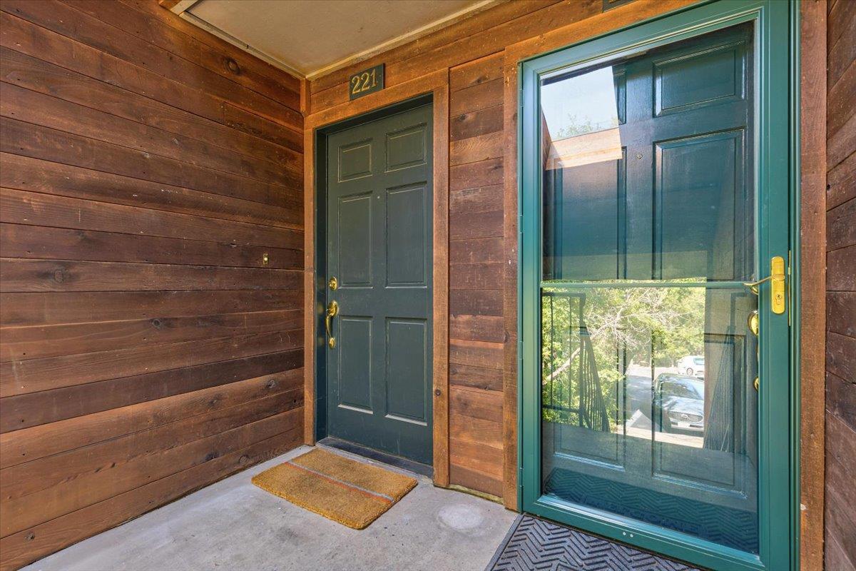 4711 Spicewood Springs RD # 222 Unit: 4-222