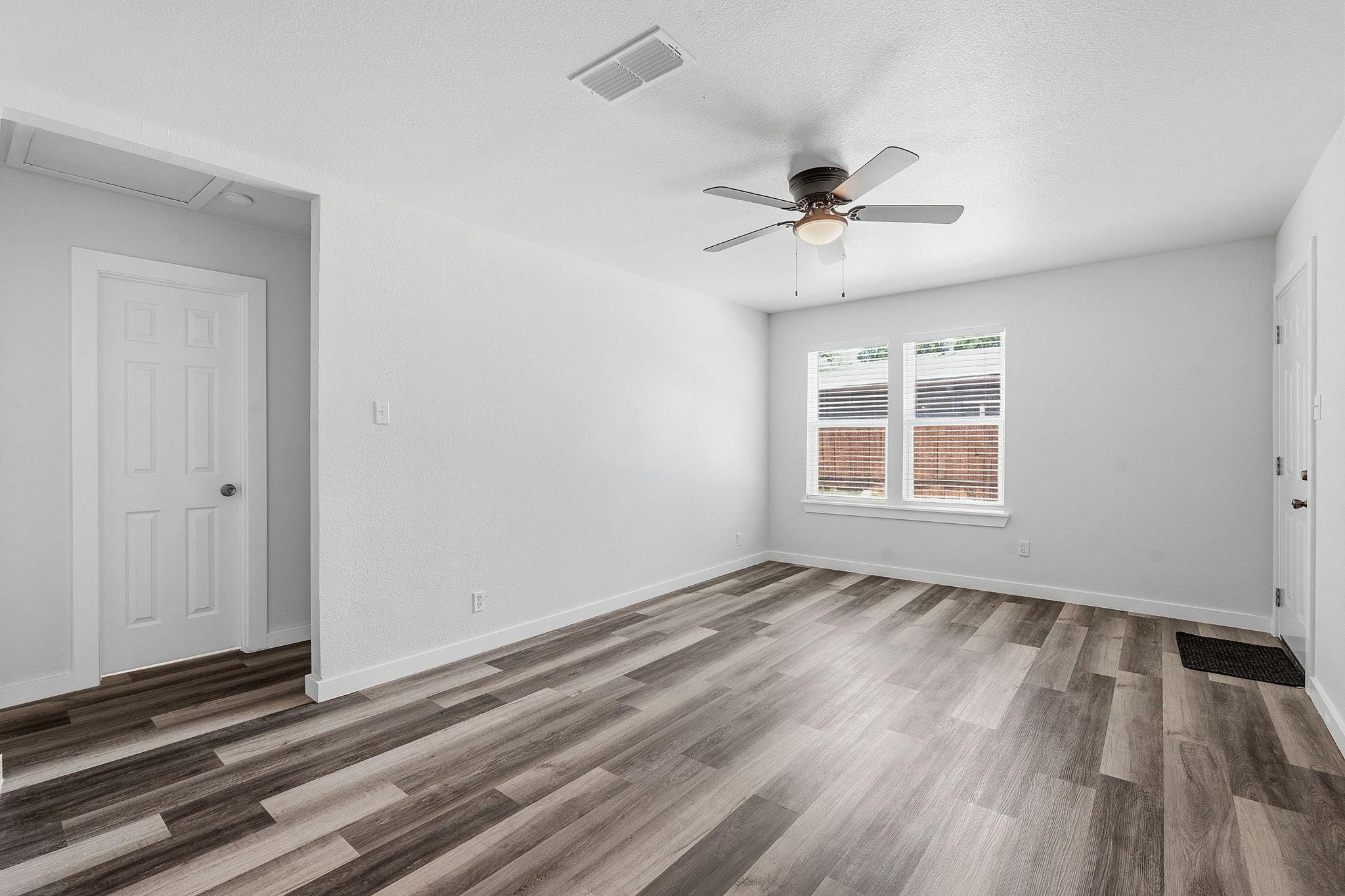 1911 Hearthside DR Unit: A/B