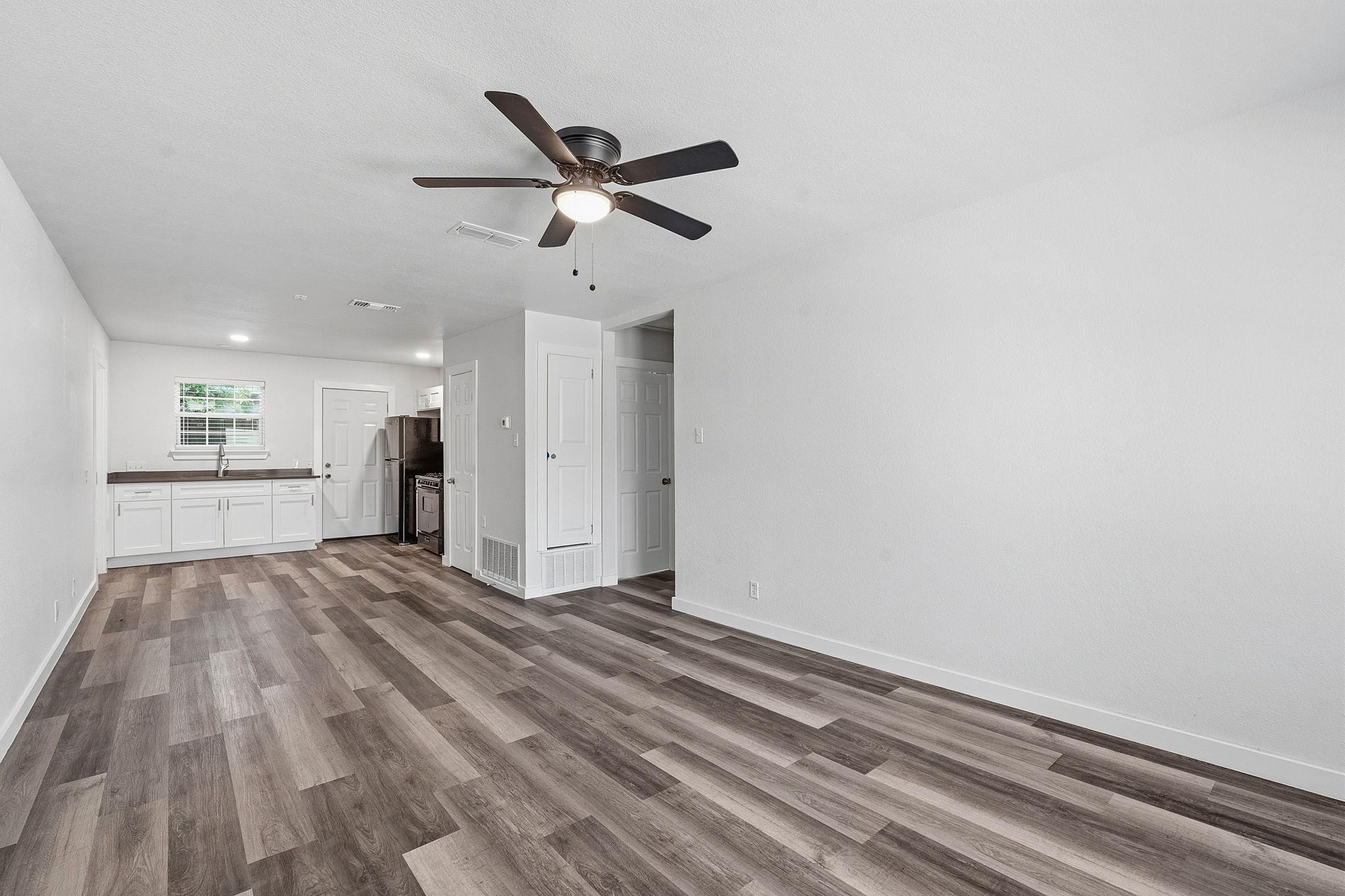 1911 Hearthside DR Unit: A/B