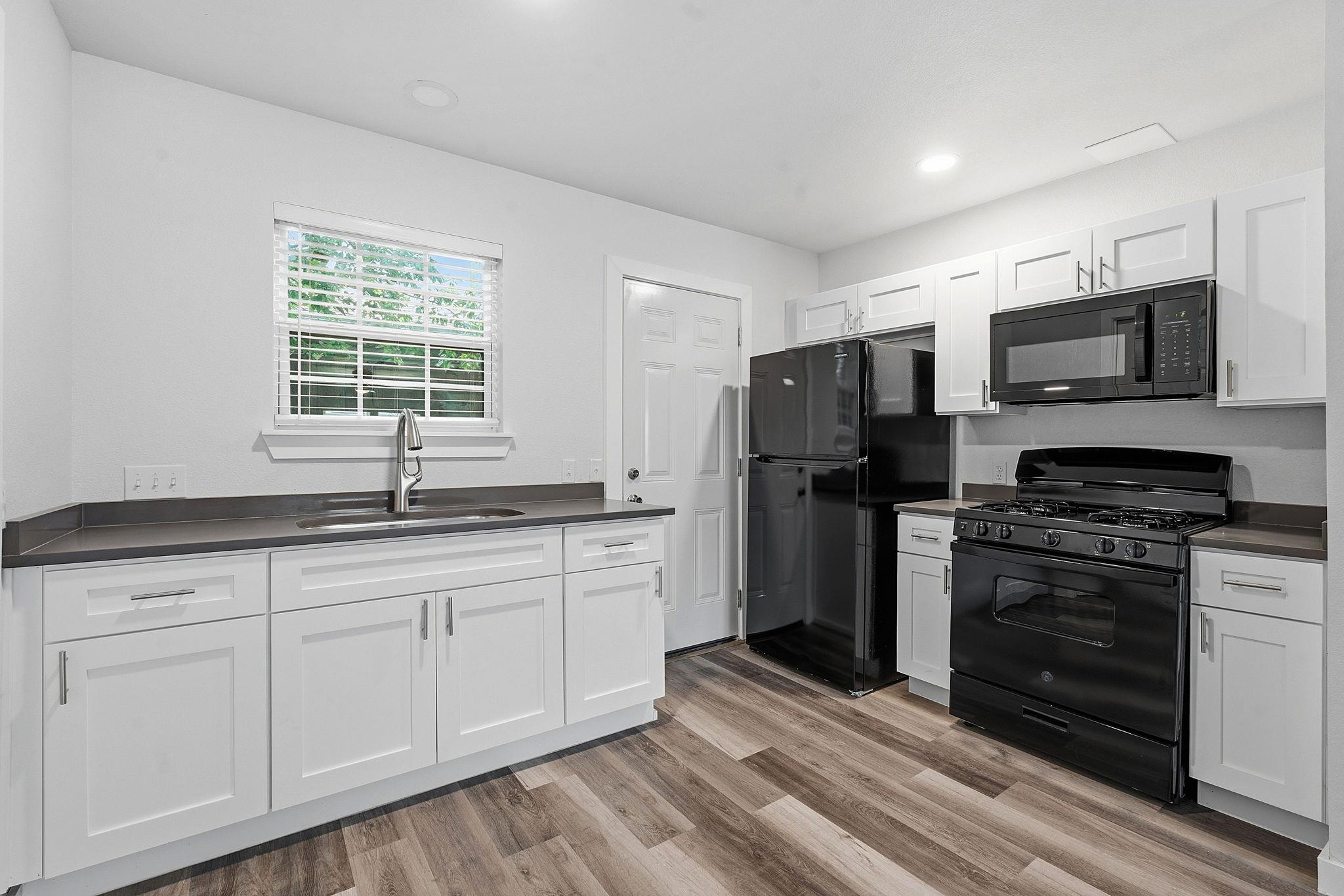 1911 Hearthside DR Unit: A/B