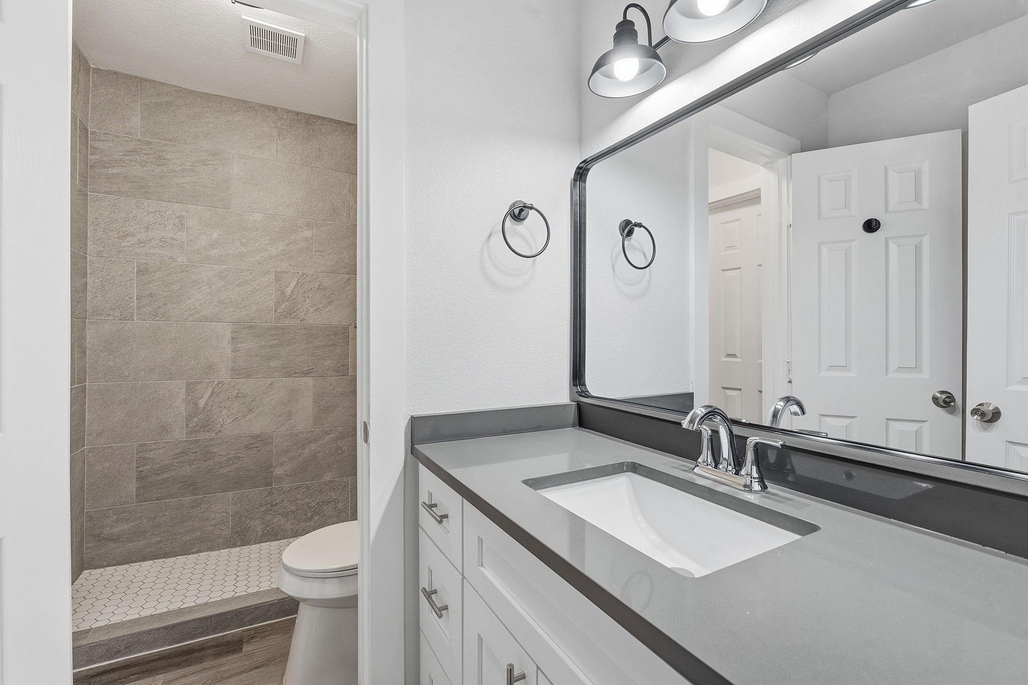 1911 Hearthside DR Unit: A/B