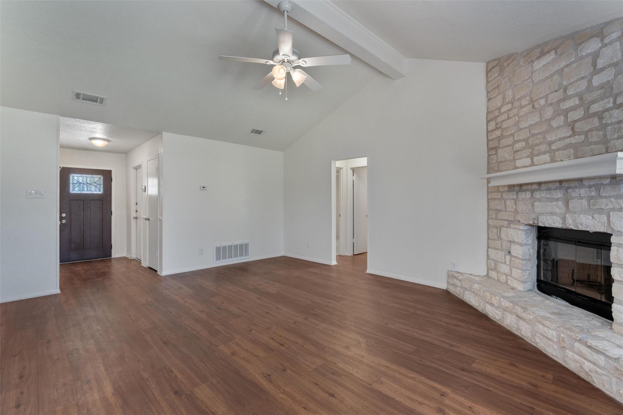 212 Rockcrest DR