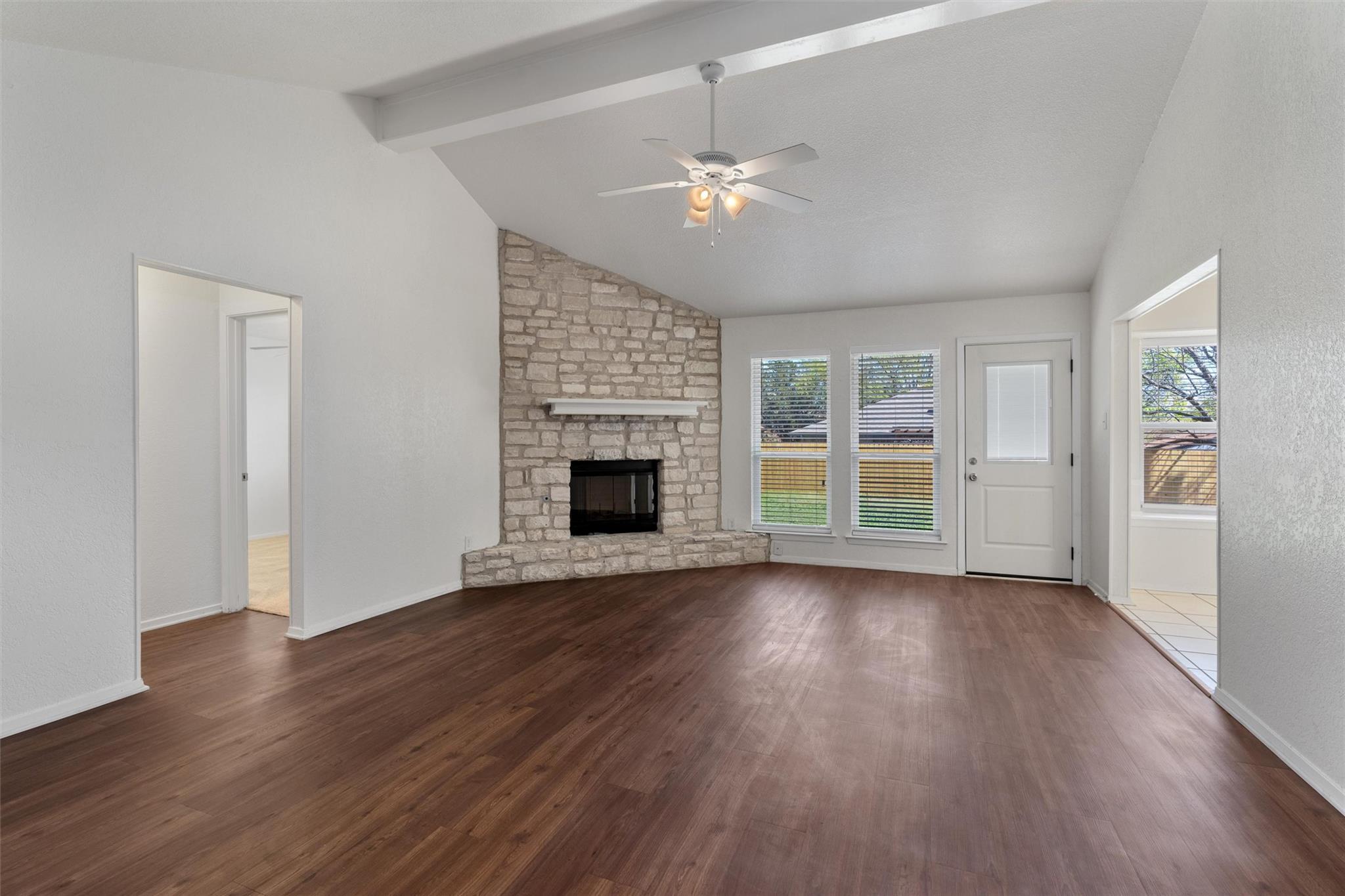 212 Rockcrest DR